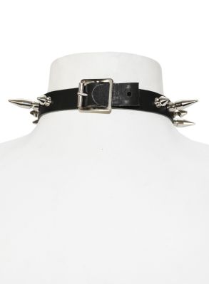 The beast spiknit choker