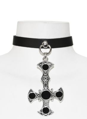 Petruskros choker