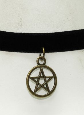 Sammet penta choker