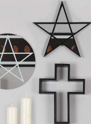 Svart pentagram spegelhylla